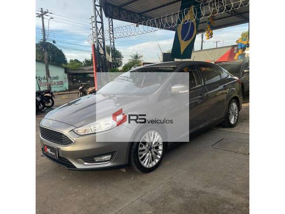 FORD FOCUS 2.0 SE FASTBACK 16V FLEX 4P POWERSHIFT
